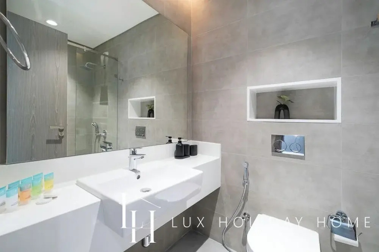 LUX  Burj Khalifa Lagoon View Suite 2