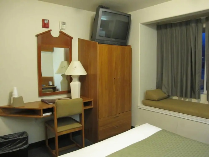 Microtel Inn & Suites Anchorage Area Eagle River