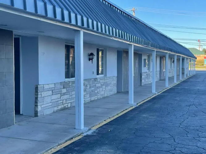Superlodge