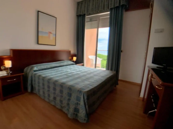 Single room with balcony