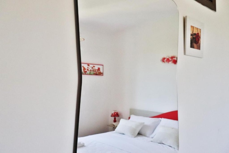 4 Bedrooms Cottage