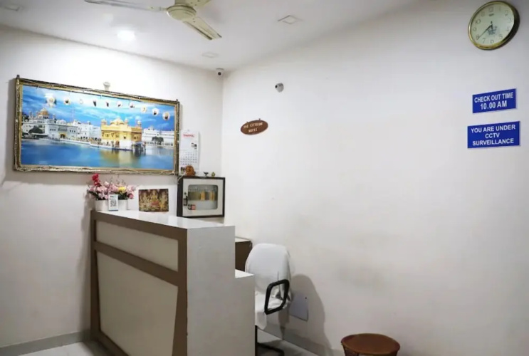Goroomgo The City Side Bareilly