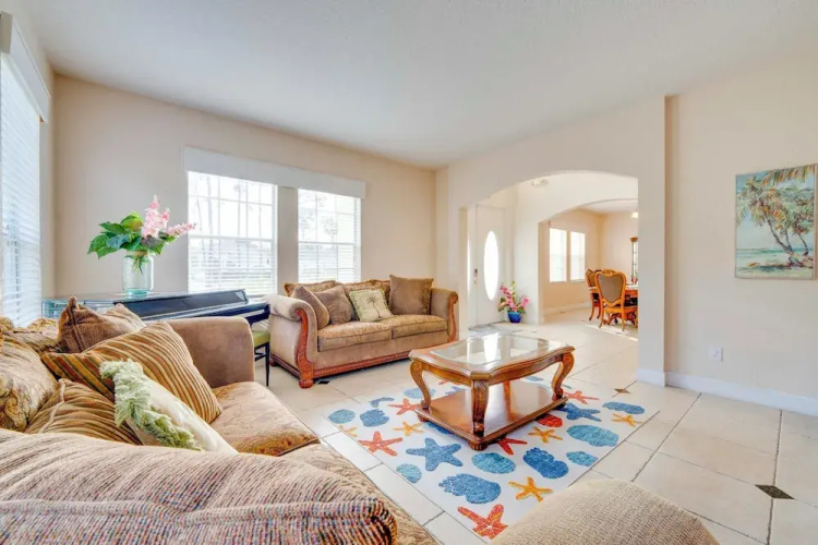 Game Room & Community Perks: Davenport Getaway!