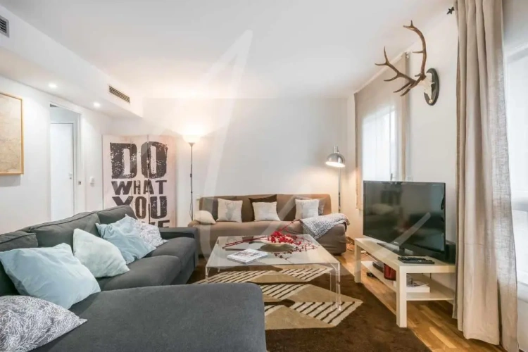 3 Bedrooms Apartment