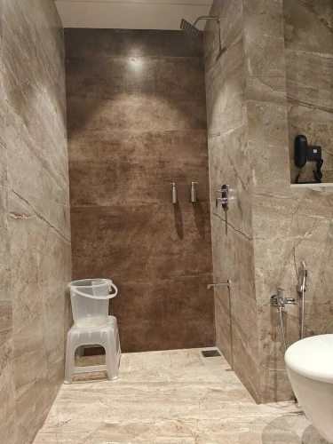 Comfort room