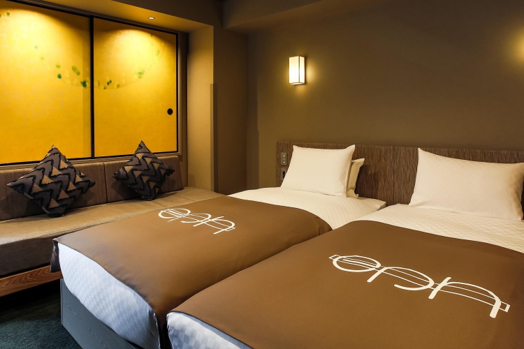 Hollywood with Hinoki Wood Bath Twin room