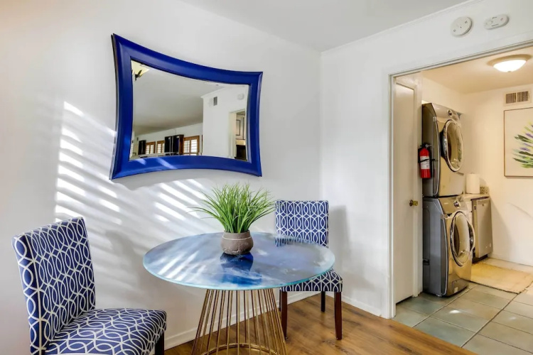 Stylish Condo w/ Pool in Knox Henderson!