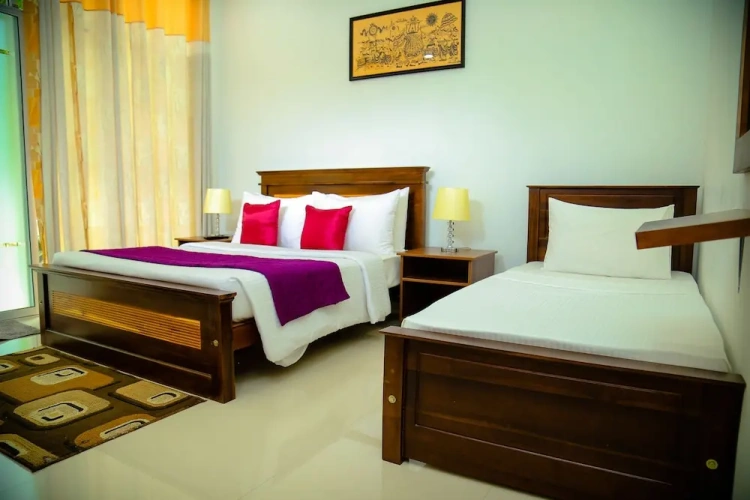Deluxe Triple room with view
