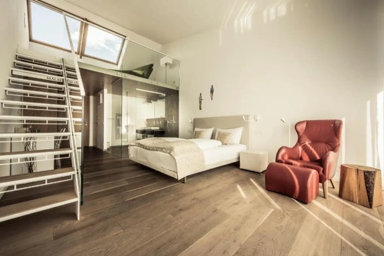 Suite with balcony and with view