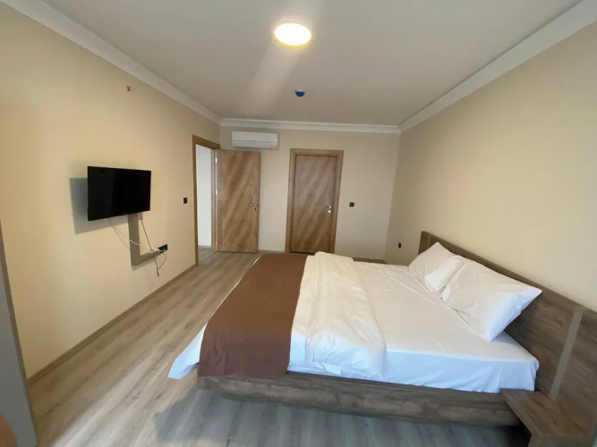 Rena Grand Residence & Suite