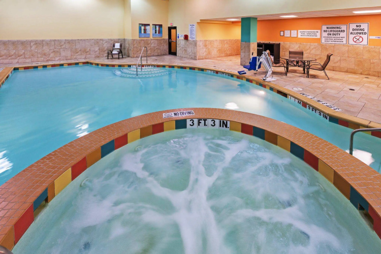 Holiday Inn Express & Suites Downtown Fort Worth photo 19