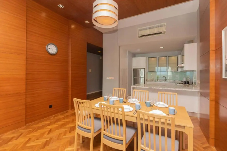 Straits Quay Waterside Suites