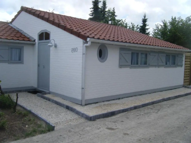 2 Bedrooms Cottage