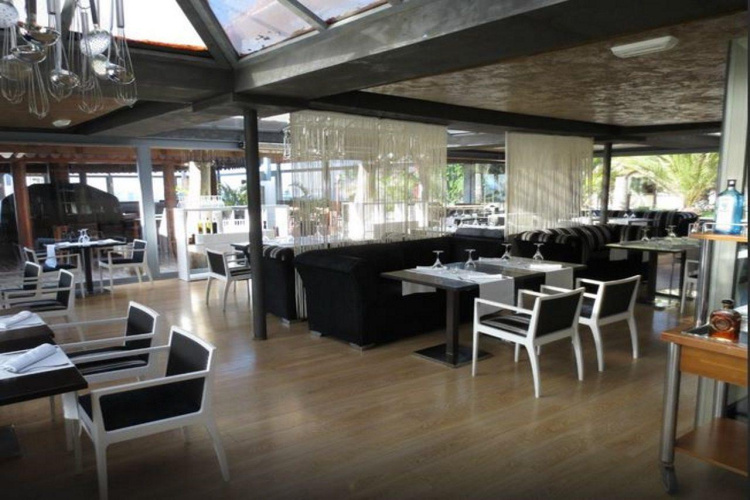 Sunprime Riviera Beach Suites and Spa