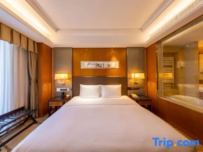 Deluxe Double room with view