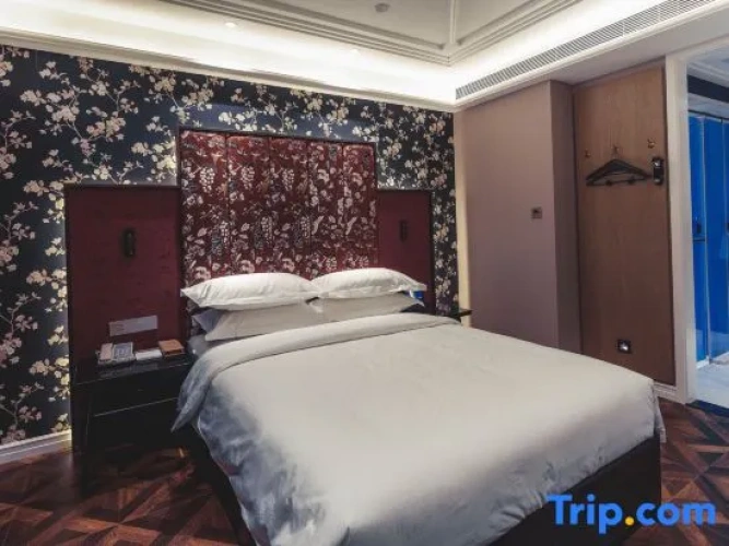 Deluxe Double Suite