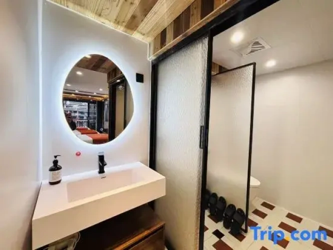 Deluxe Triple room with balcony