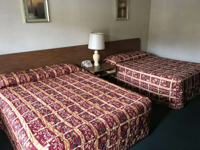 Parkway Inn
