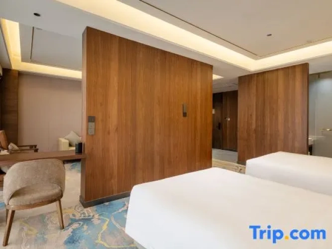 Deluxe Double Suite