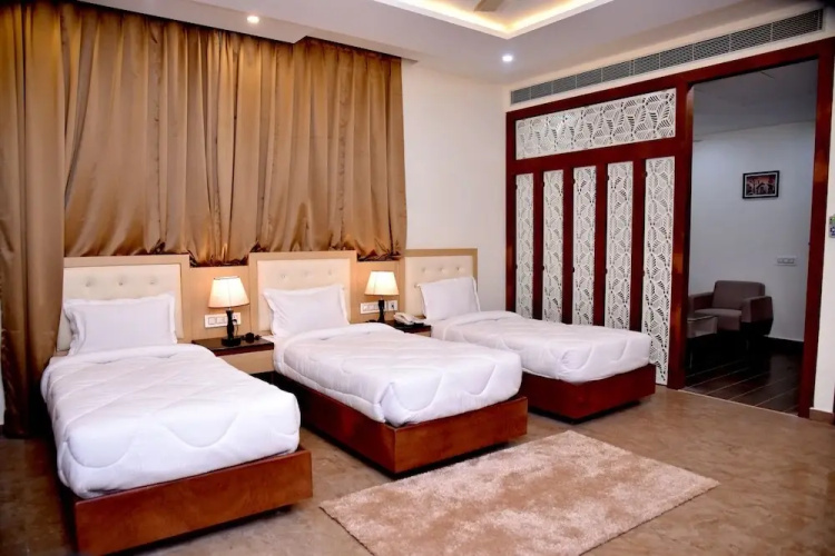 Hotel Arsh Palace