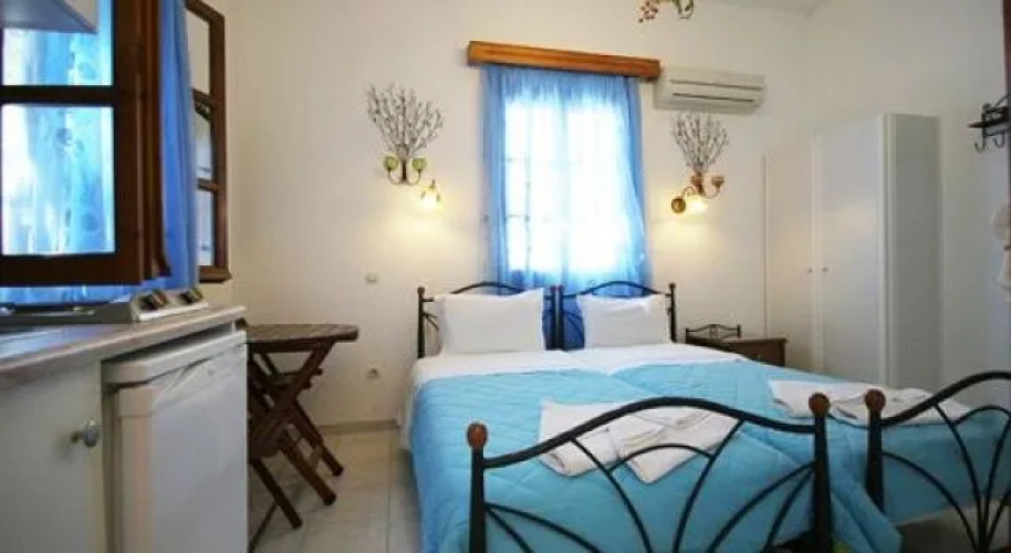 Studios Bourgos