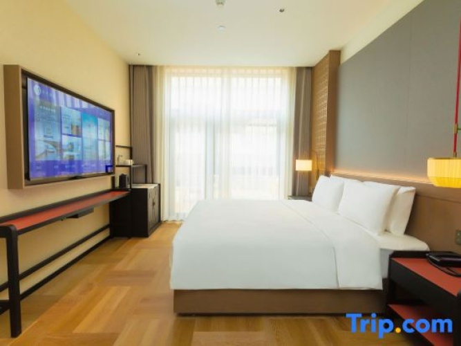 Standard Double room with city view