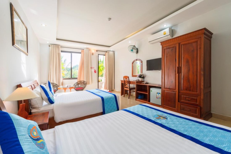 Superior Triple room