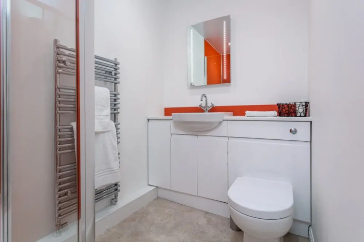 Riverside View - Donnini Apartments
