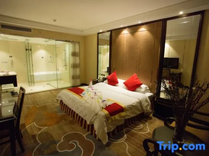 Deluxe Double Suite