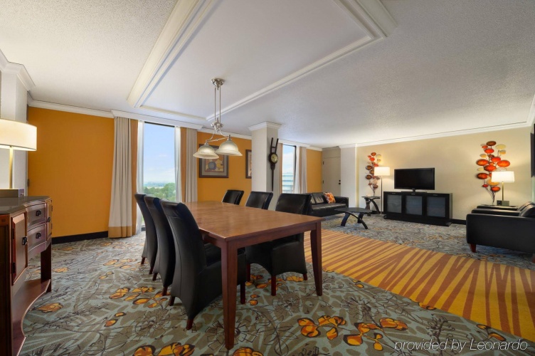 Delta Hotels Minneapolis Northeast photo 8