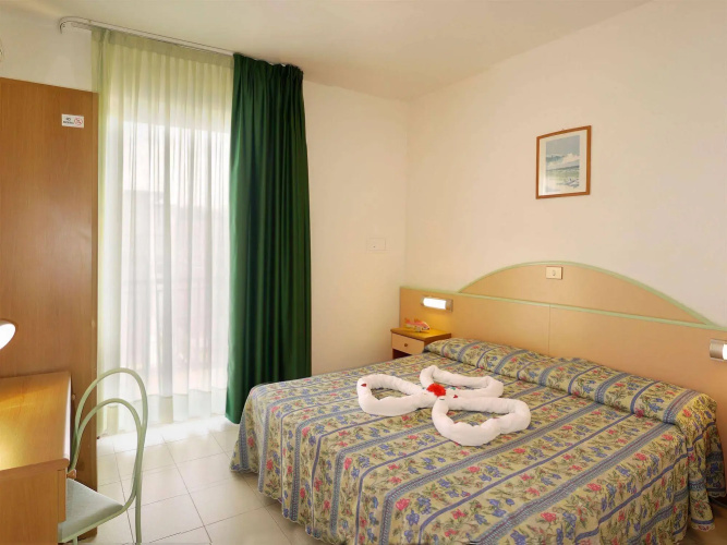 Hotel Beach 2