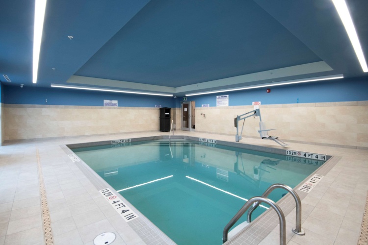 Comfort Inn & Suites photo 16