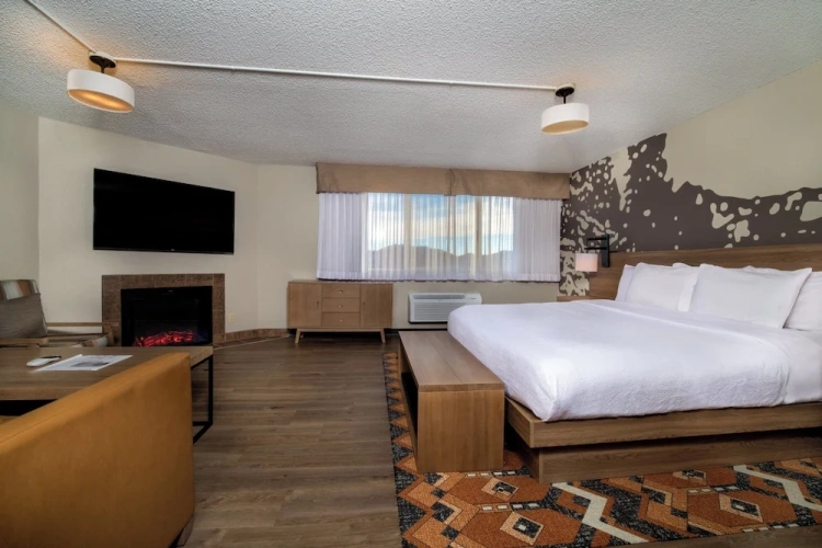 Double Suite with mountain view