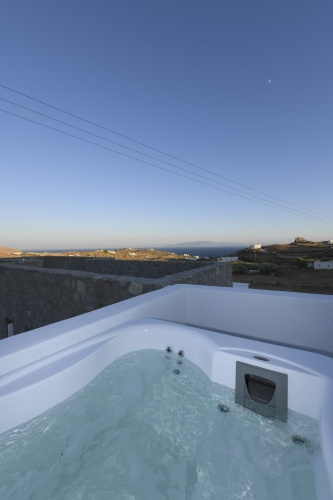 2 Bedrooms Villa with sea view