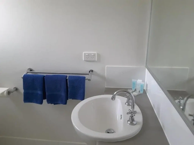 2 Bedrooms Chalet