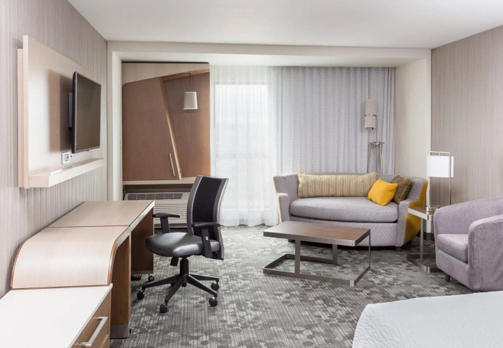Courtyard by Marriott Bismarck North