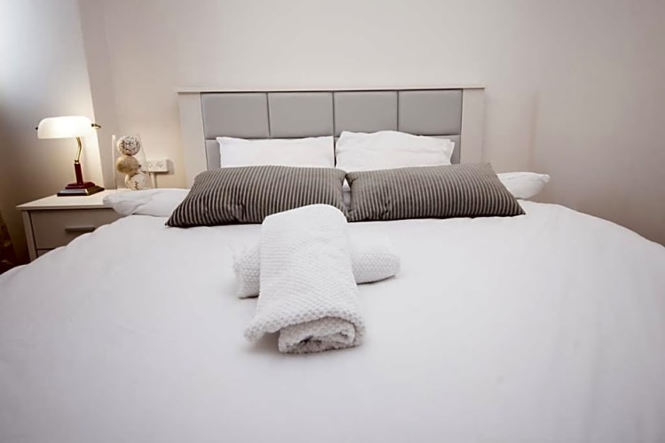 1 Bedroom Double Apartment