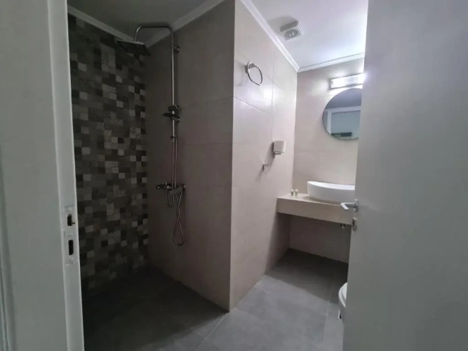 Economy Twin Basement room