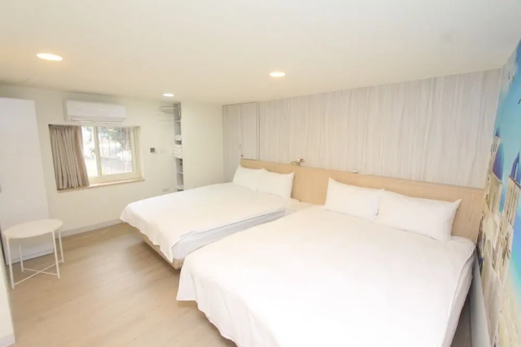Classic Quadruple room