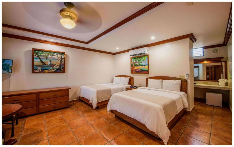Sunbreeze Hotel