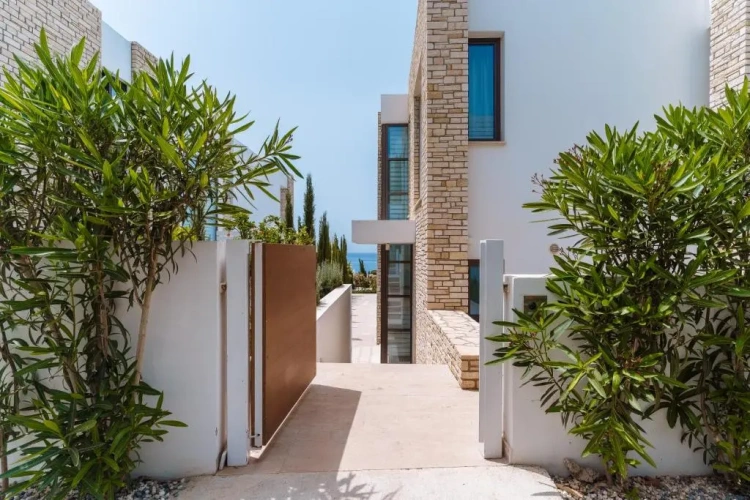 Villa with sea view