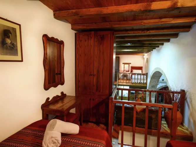 Villa in Crete With Vineyard Experience