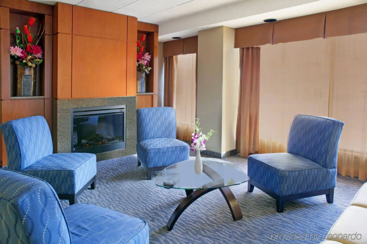 Sandman Hotel & Suites London Downtown