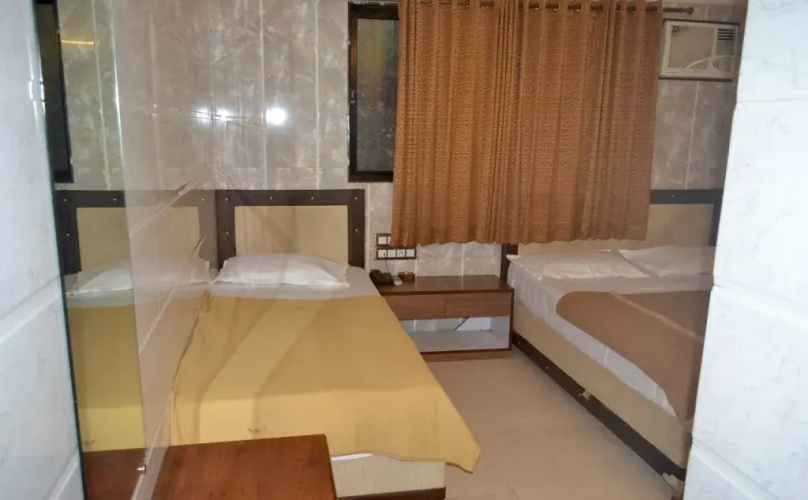 Hotel Rahil Plaza