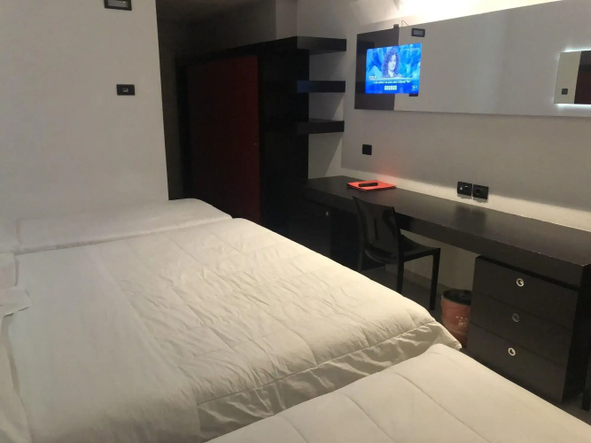 Blue Shades Aparthotel