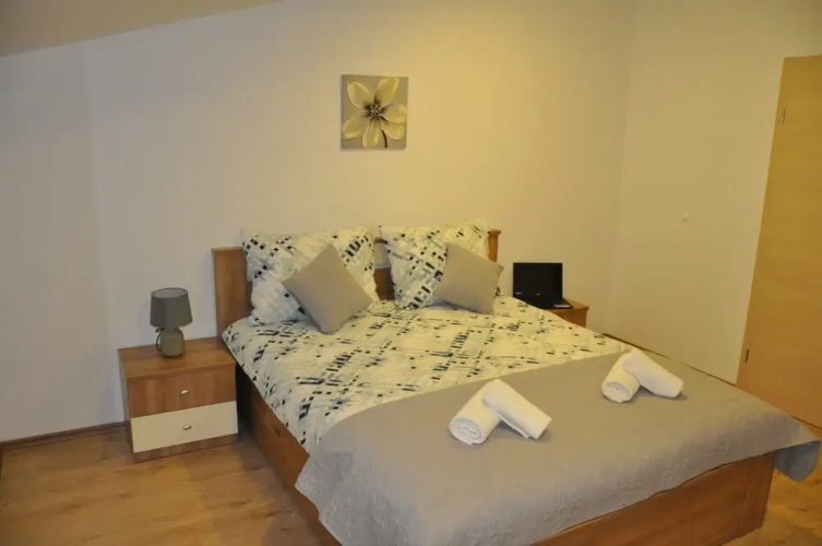 Apartment Doni