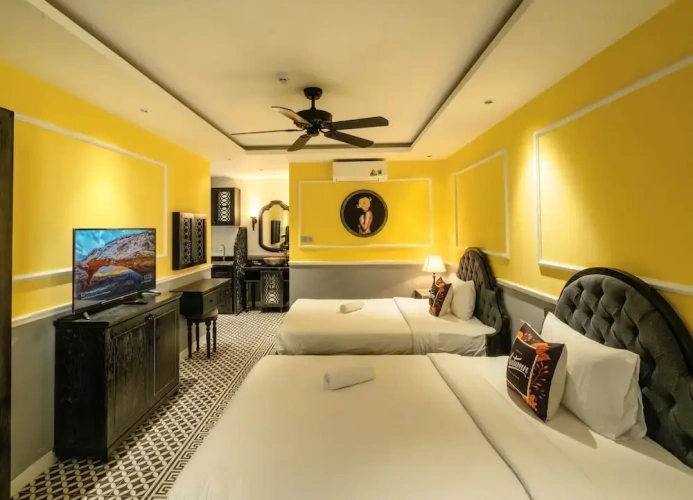 Deluxe Twin room