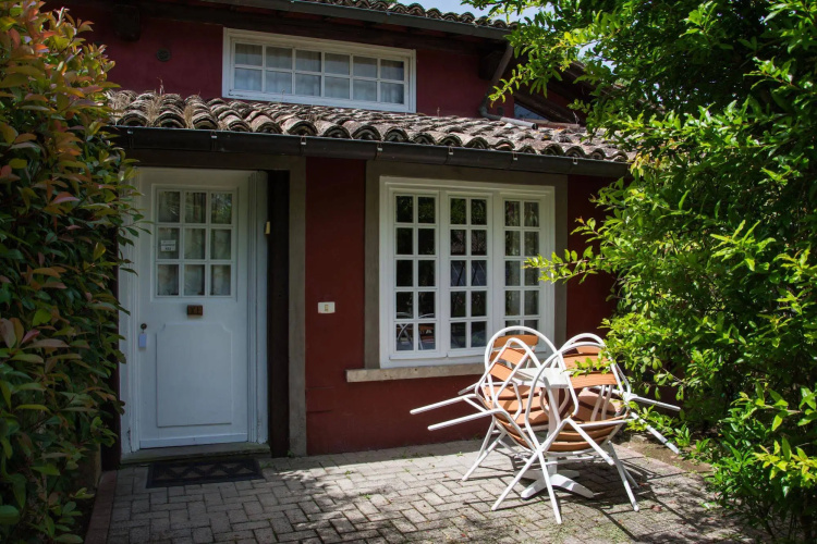 Seven Hills Village photo 48