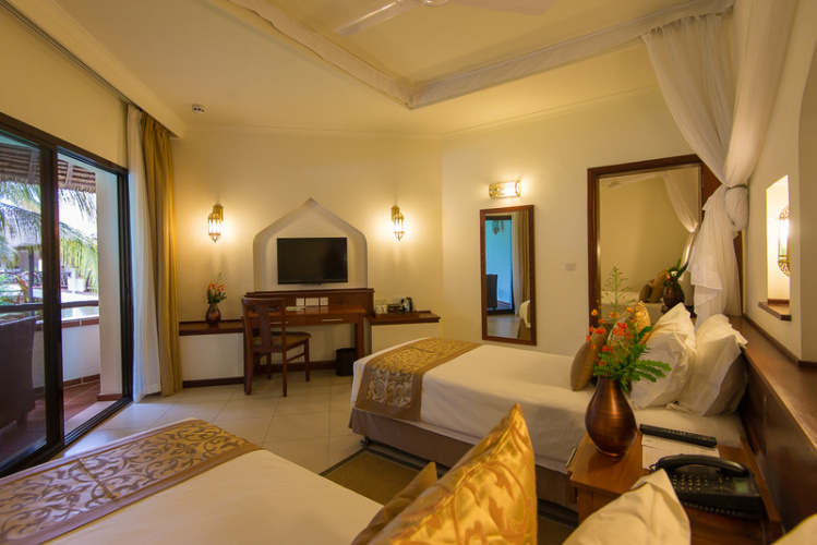 Standard Single room with balcony and with garden view
