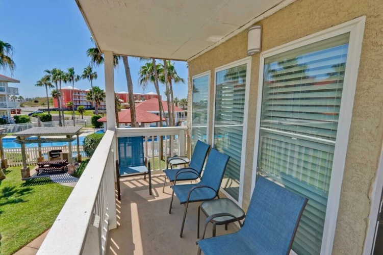 Gulfpoint 3209 3 Bedroom Condo by RedAwning